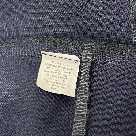 Hackwith Design House Paloma Vest in Navy - Picture 4 of 8